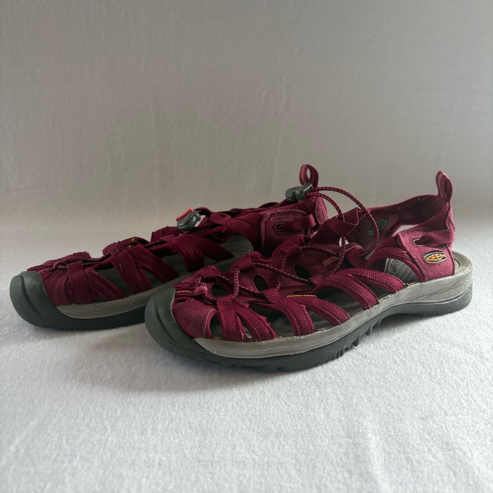 Keen Whisper Maroon Outdoor  Hiking Sandals Women's Size 9